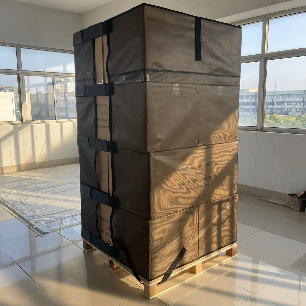 Black Mesh Reusable Pallet Wrap